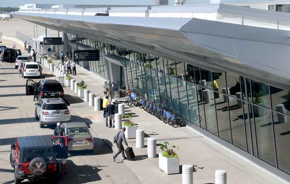 Cleveland Hopkins Airport transportation dropoff